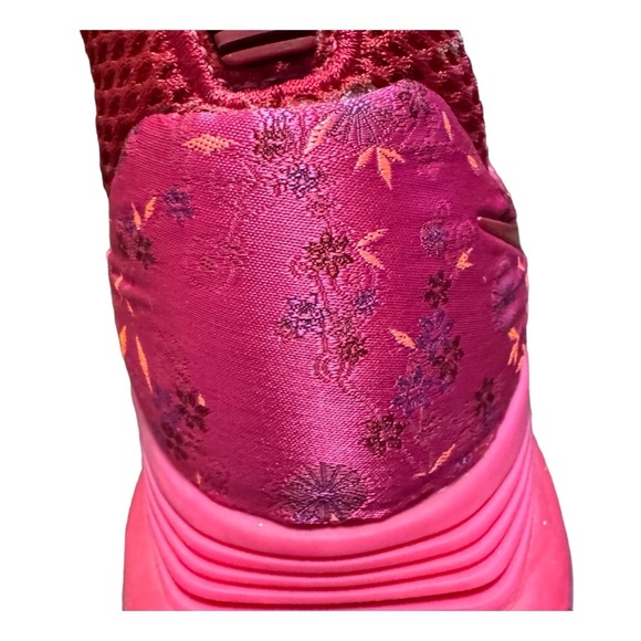 NIKE WOMEN'S SHOX Gravity Red Crush/Wild Cherry Running Shoe Size 9 #AQ8554-606 - Picture 4 of 7